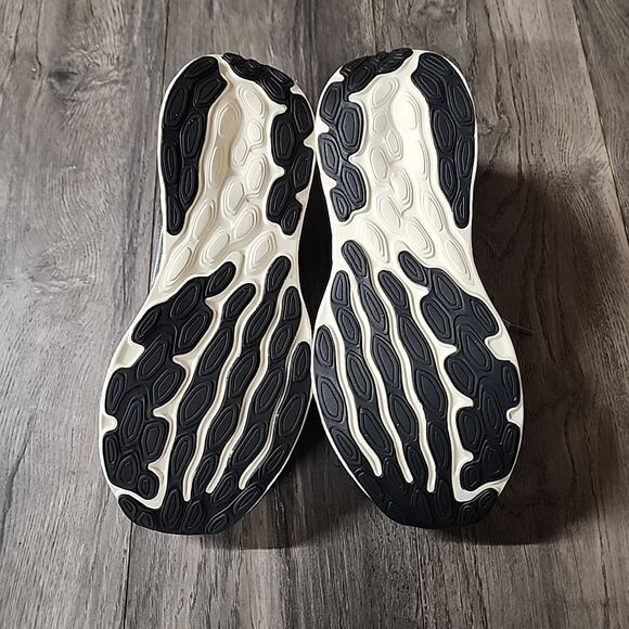 New Balance Size 12 EE Mens Fresh Foam 680v8 Running Shoes Grey - Picture 8 of 9